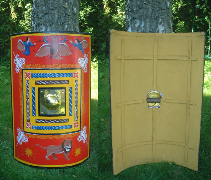 AH6718L - R�mer - Holz - Schild, scutum