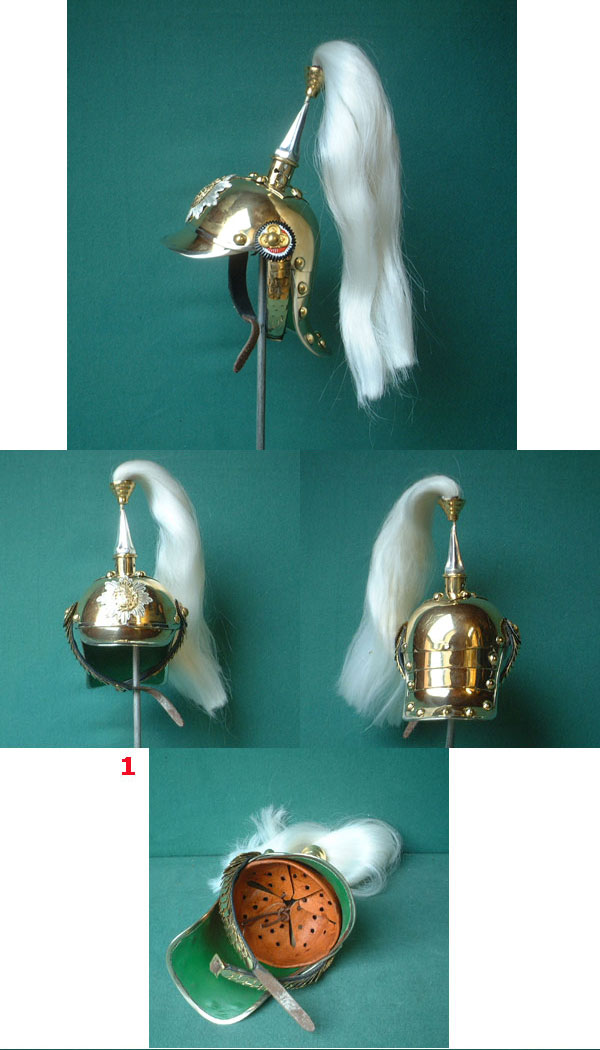 G30-1 - Miniatur-Parade-Helm : Sachsen 19.Jhdt., Pickelhaube