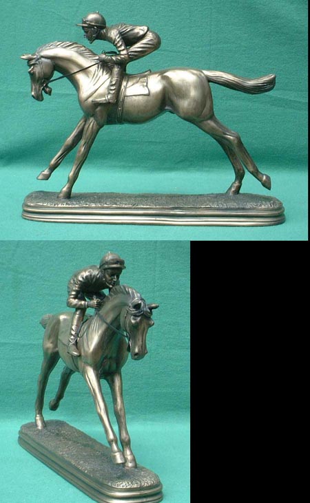 H39 - Jockey im Galopp: Bronze Figur /Bronze Imitat