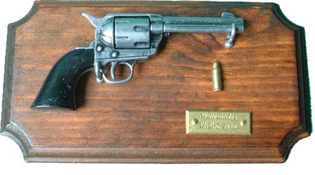 V80 - Erinnerungsplatte Colt Peacemaker M 1886