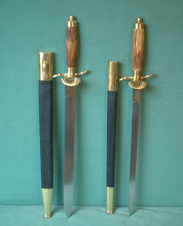 AH3134SET - set of 2 German hunting short swords, late 18th cent.