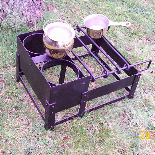 AH3983 - Roman army craticula AH3983 open air historic grill
