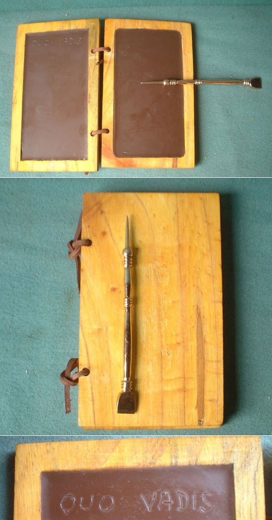 AH3989SET - Roman legionary writing tablet w.bronze tool