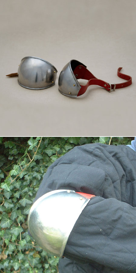 AH6028 - Pair of 2 medieval steel elbow caps