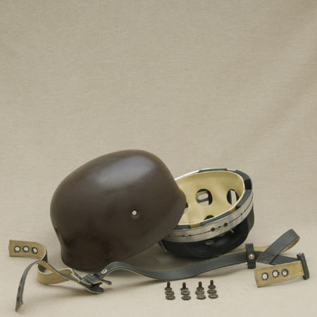 AH6041A - German Paratrooper helmet, WW 2, asssembly kit