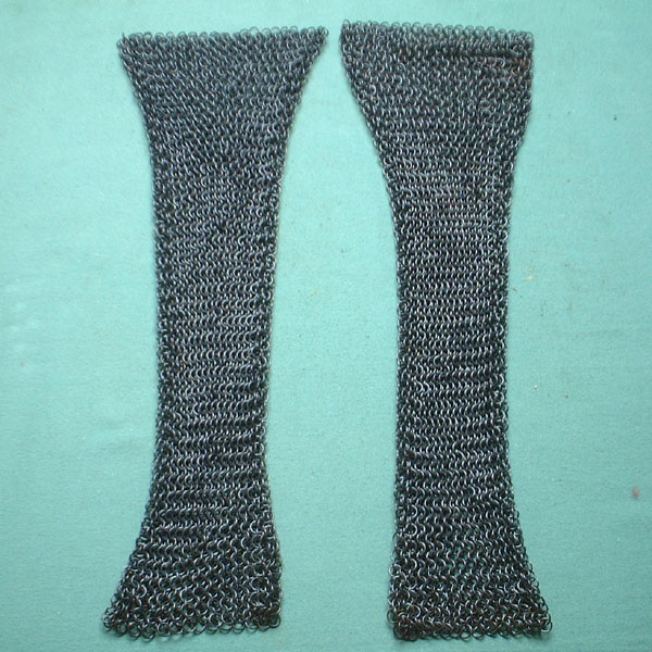 P104B - Medieval chain mail sleeves for shirt, blackened