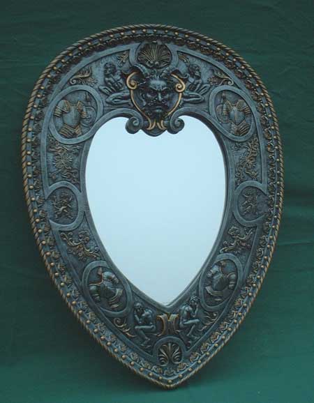 V125 - Mirror for the great hall in form of a shield