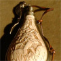 Dekorative Pulverflasche im 18. Jhdt. - Stil